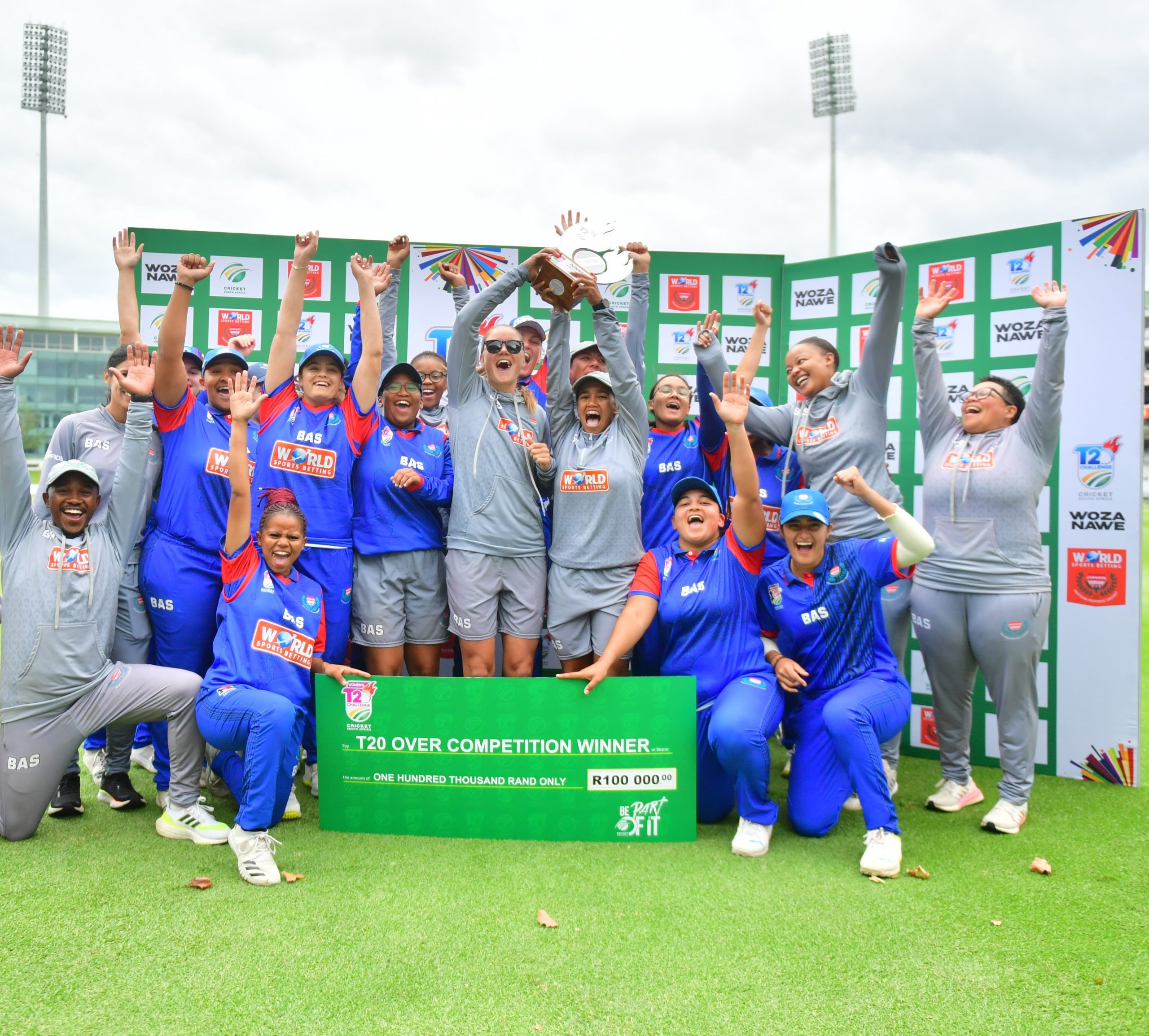 CAPE TOWN, SOUTH AFRICA - APRIL 07: Leah Jones (Club Captain) of World Sports Betting Western Province with teammates celebrates with the trophy during the post match presentation after the CSA Women's T20 Challenge, Division 1 match between World Sports Betti