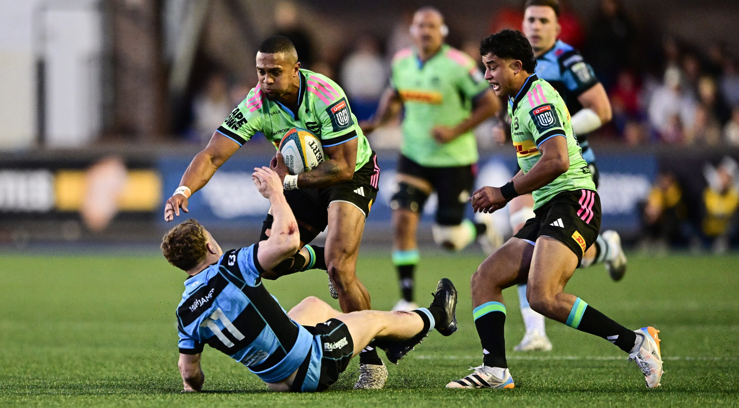BKT United Rugby Championship, Cardiff Arms Park, Cardiff, Wales 15/5/2026
Cardiff Rugby vs DHL Stormers
Stormers Leolin Zas with Tom Bowen of Cardiff
Mandatory Credit ©INPHO/Mike Jones