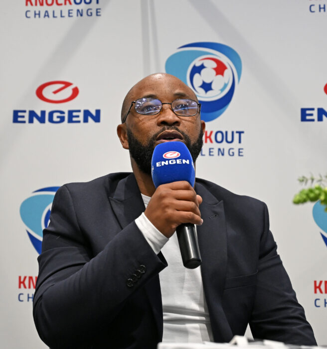 Thabo Senong - Engen